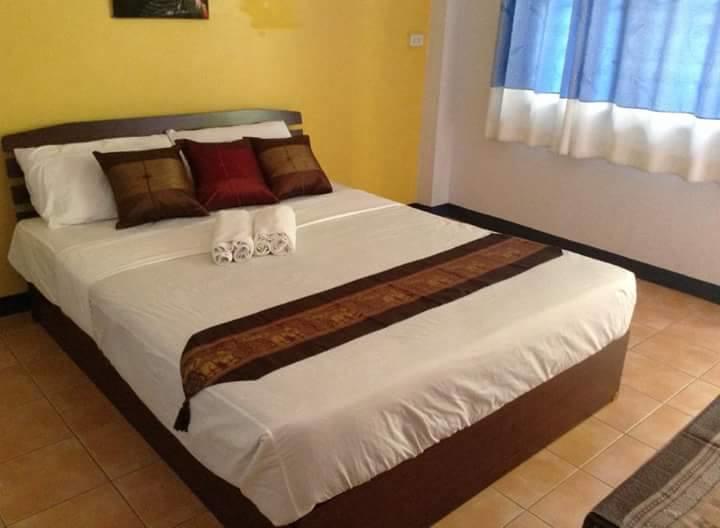 Hi Guesthouse Airport Chiang Mai Buitenkant foto