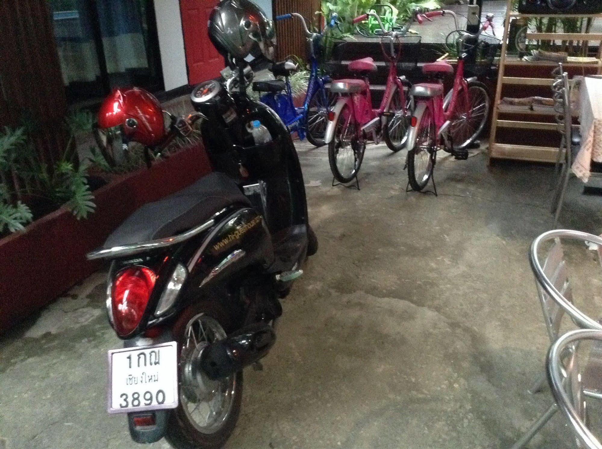 Hi Guesthouse Airport Chiang Mai Buitenkant foto